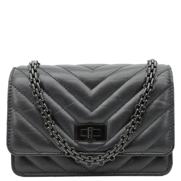 Chanel  Reissue Chevron Leather Wallet On Chain Black - Picture 1 of 15